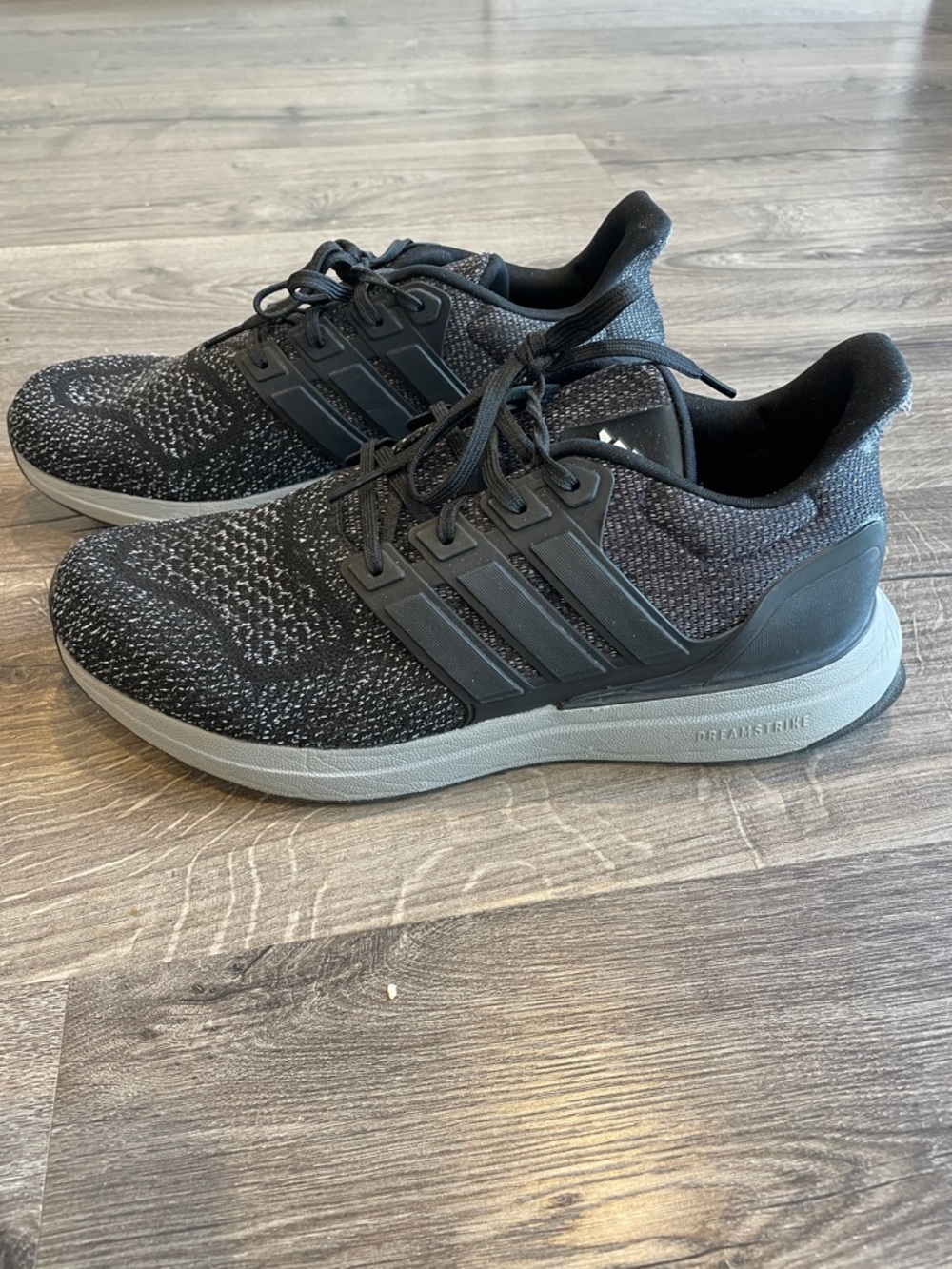 adidas Men's Black and Gray Knit Running Shoes